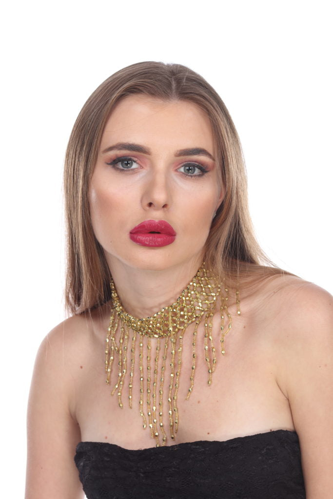 BEADED CHOKER WITH FRINGES