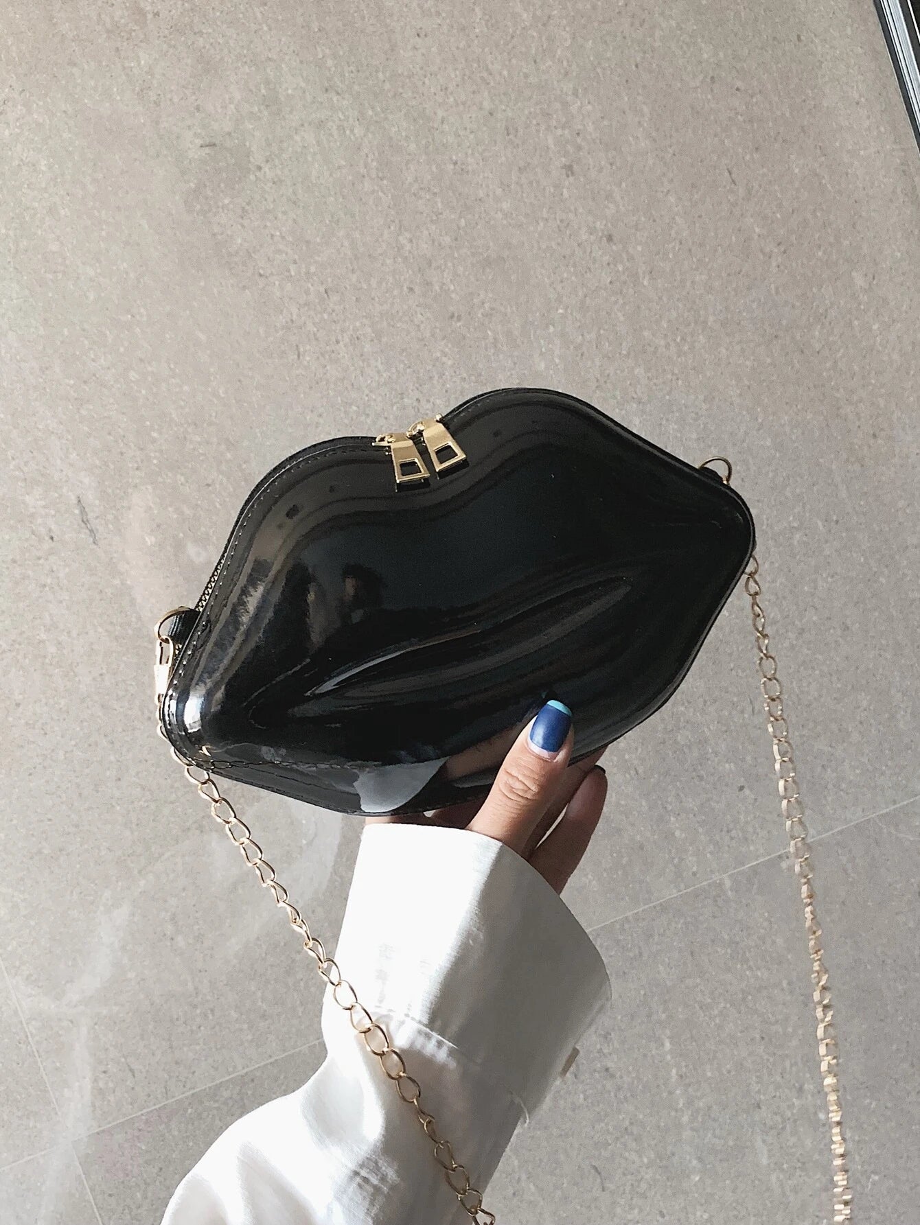 Shiny Kiss Purse Evening Bag
