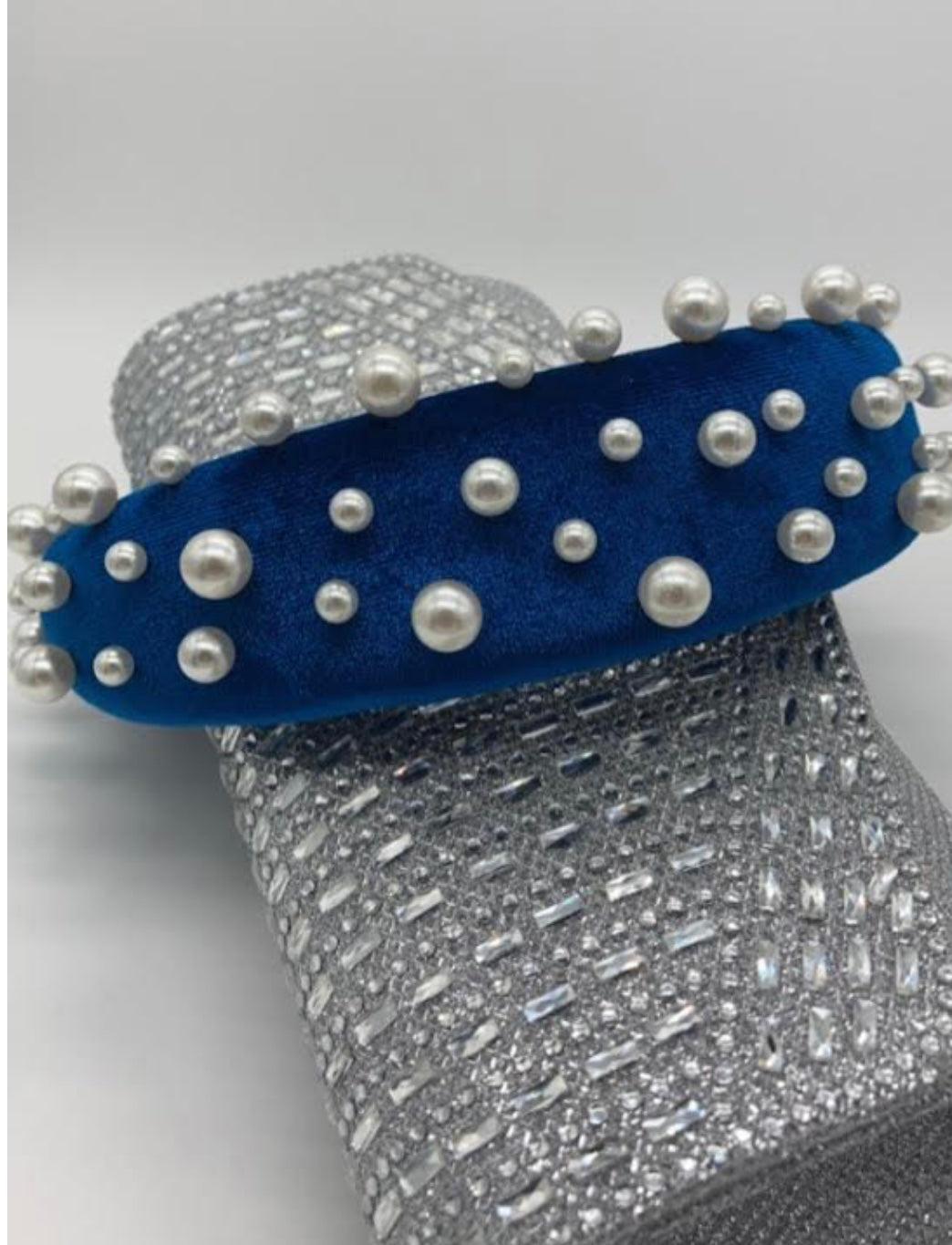 Velvet pearl Studded headband